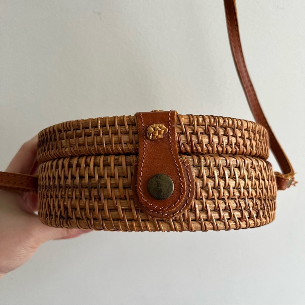 Round Rattan Bag - Picture 4 of 6
